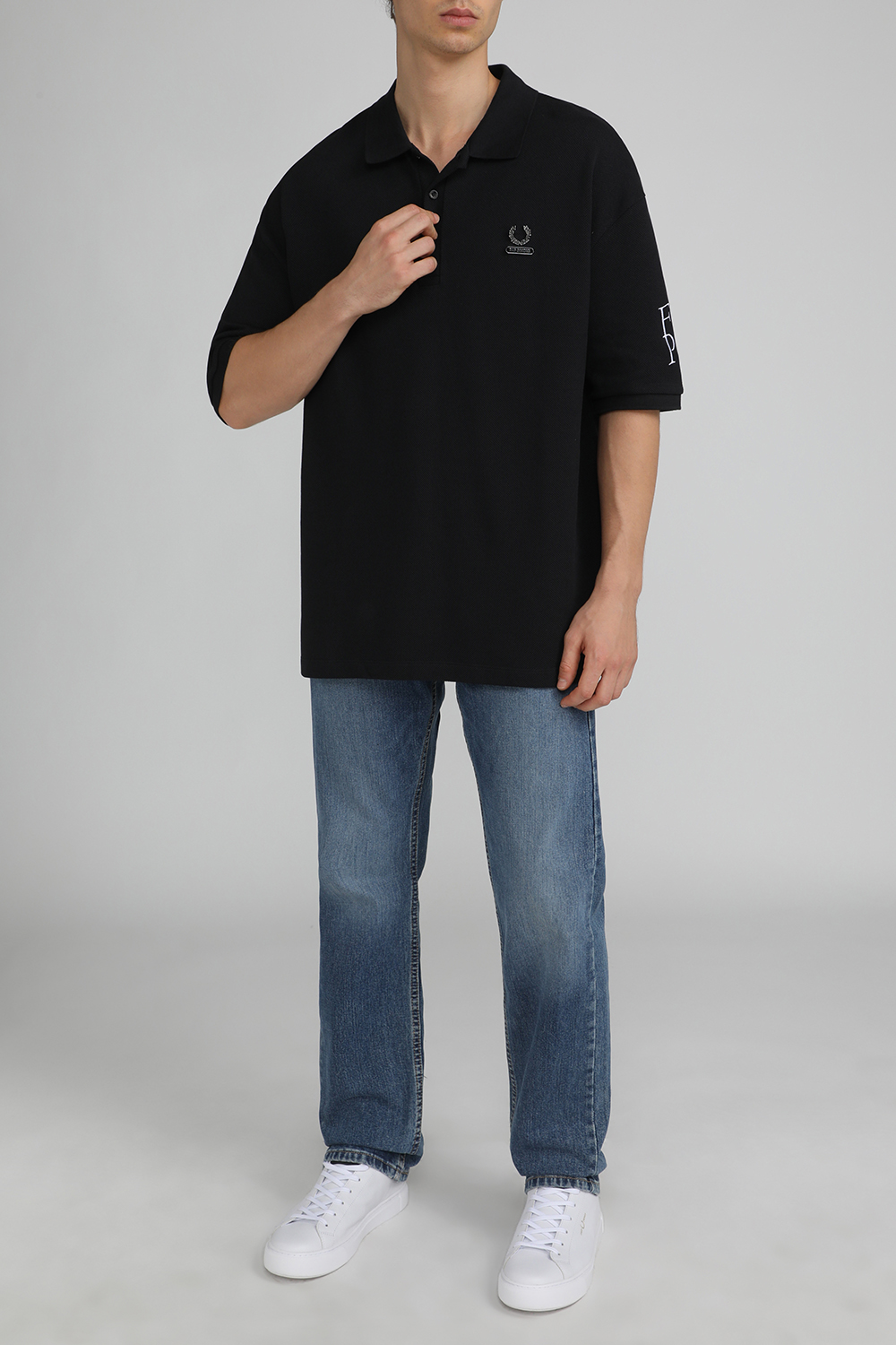 חולצת פולו קצרה